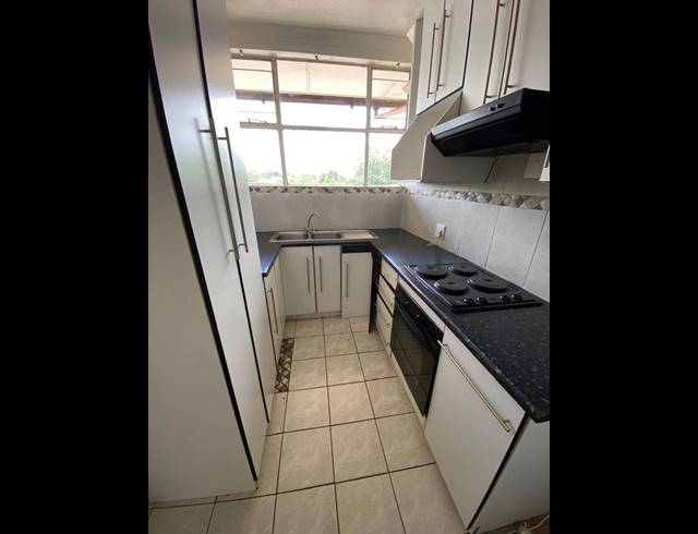 2 BEDROOM APARTMENT FOR SALE IN FLORIDA